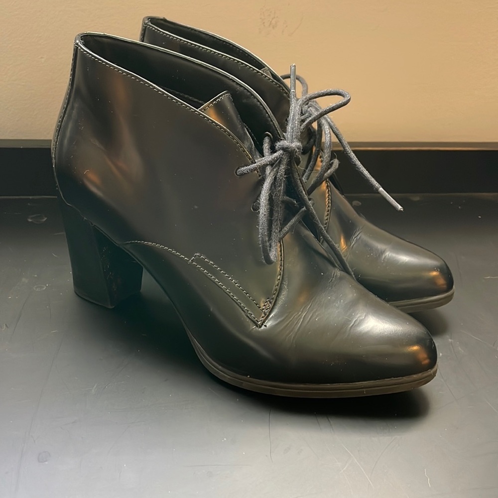 Clarks women’s booties